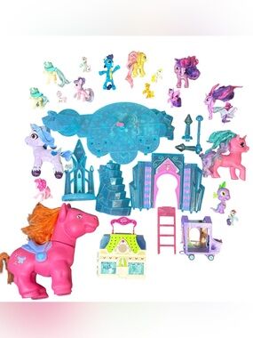 My Little Pony Crystal Empire Playset & Figure Bundle